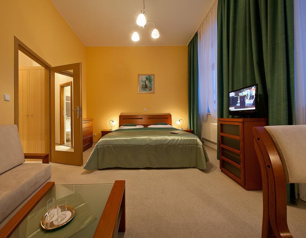 Hotel Pod Zamkem Boskovice Habitación foto